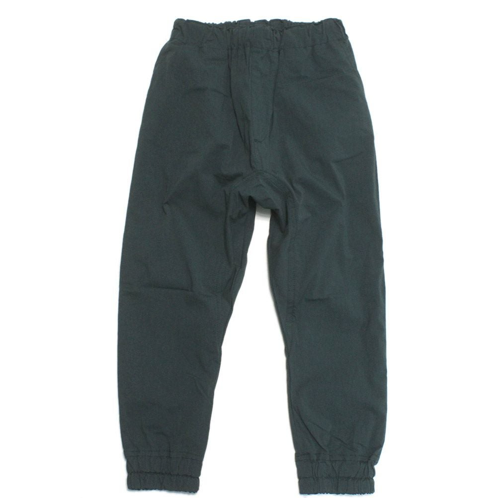 チャコールグレー