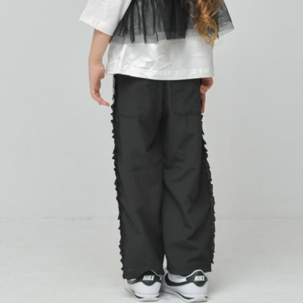ニードルワークス] 【NeWo】フリルラインパンツ ブラック｜子供服の