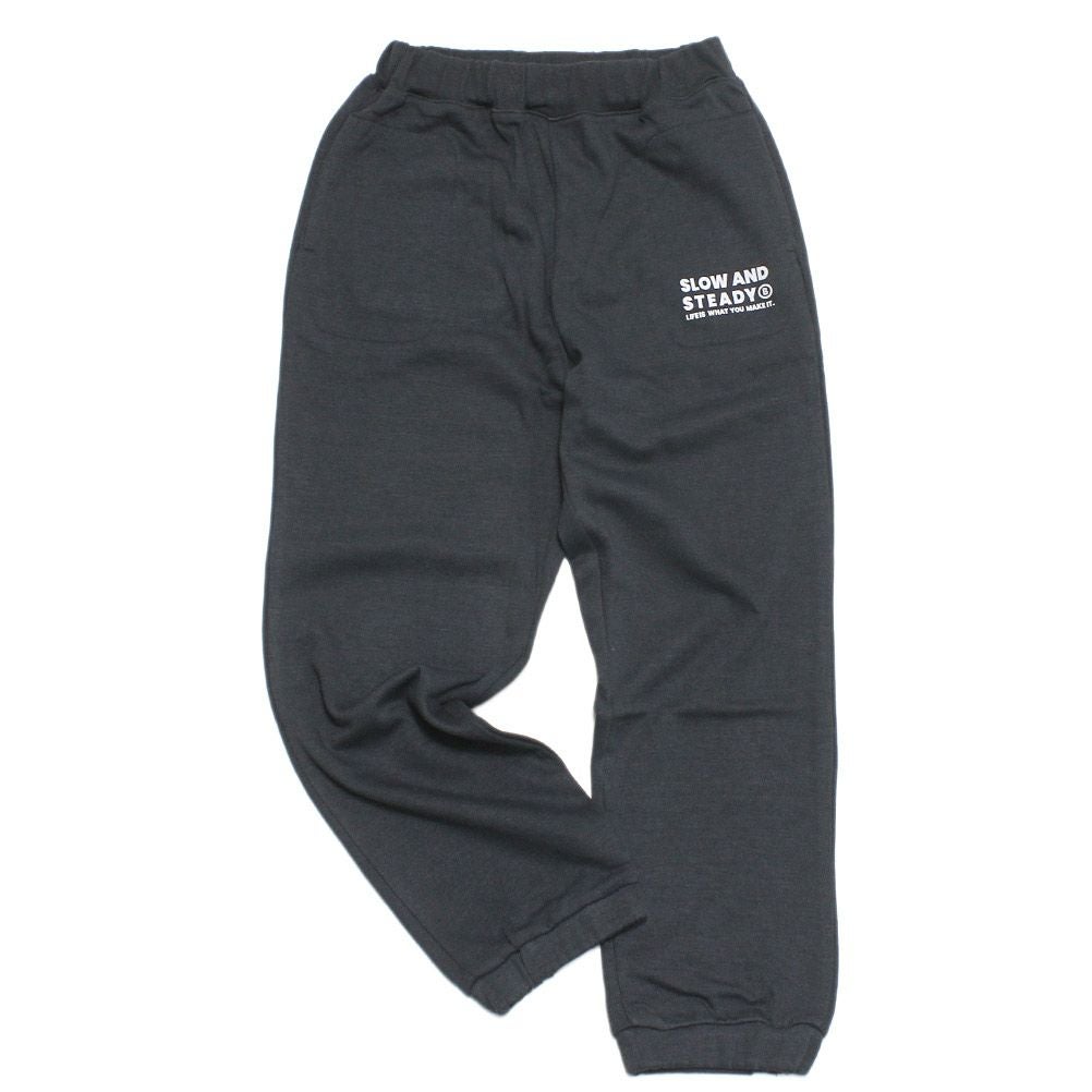 チャコールグレー(CG)